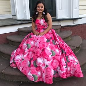 Sherri Hill Prom dress